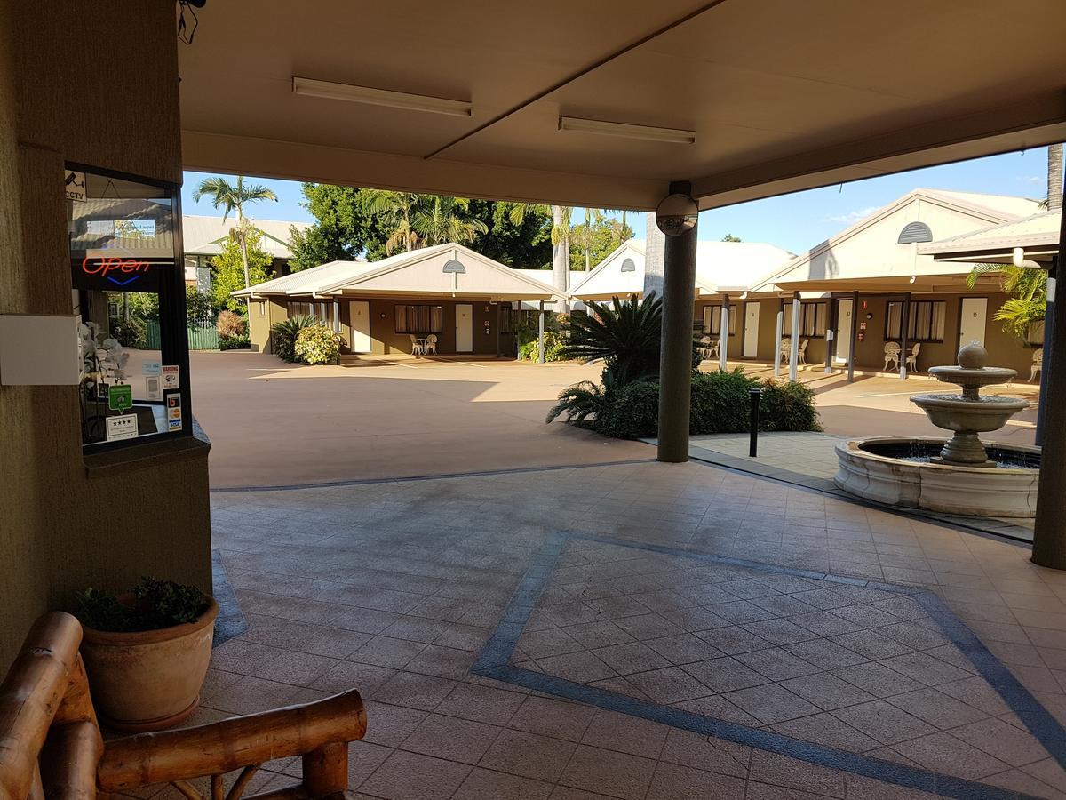 Rockhampton Palms Motor Inn Exterior foto